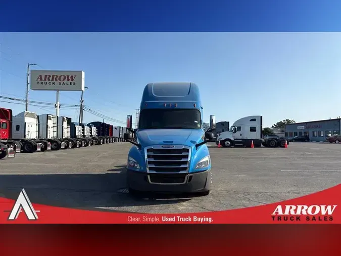 2019 FREIGHTLINER CASCADEVO1