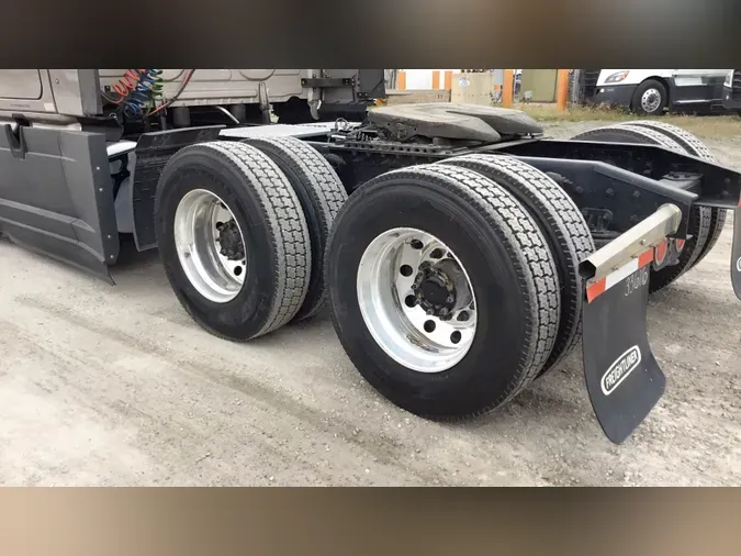 2025 Freightliner Cascadia 1268c3893d3cde6a1b775e18654b7e6e81a