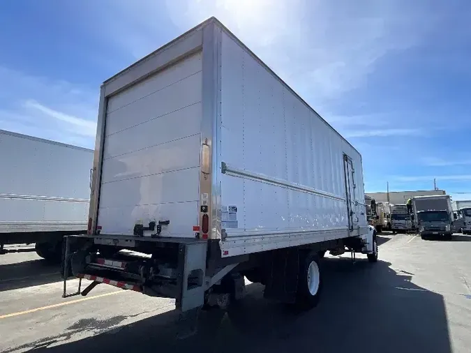 2018 Freightliner M2