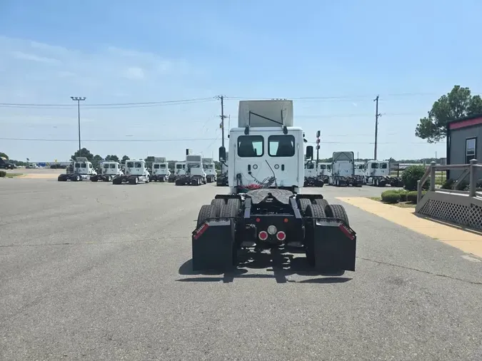 2019 FREIGHTLINER/MERCEDES CASCADIA 1258c39cd27584fd1bc5d6a8659719ec888