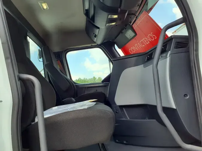 2021 FREIGHTLINER CASCADIA PX12642ST