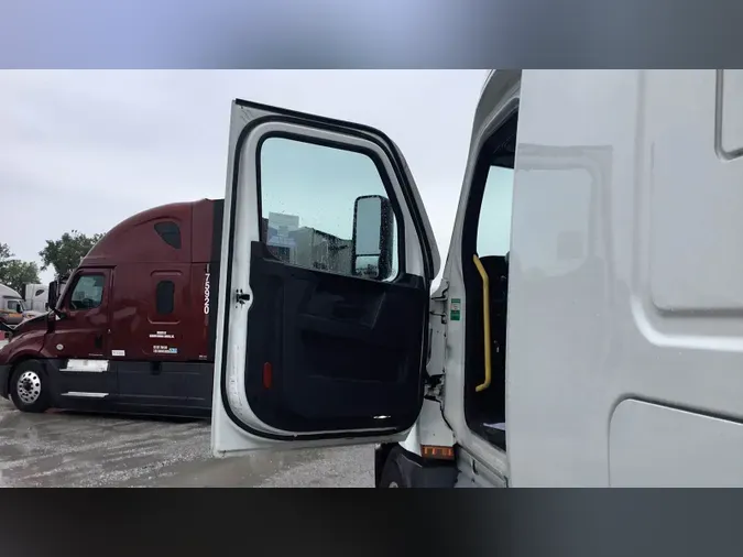 2023 Freightliner Cascadia 1268c3a0c895f2559e76c9914fbf68be681