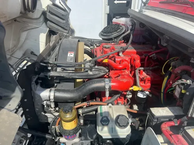2019 FREIGHTLINER M2 106