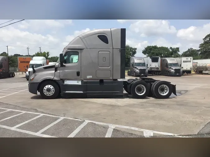 2024 Freightliner Cascadia