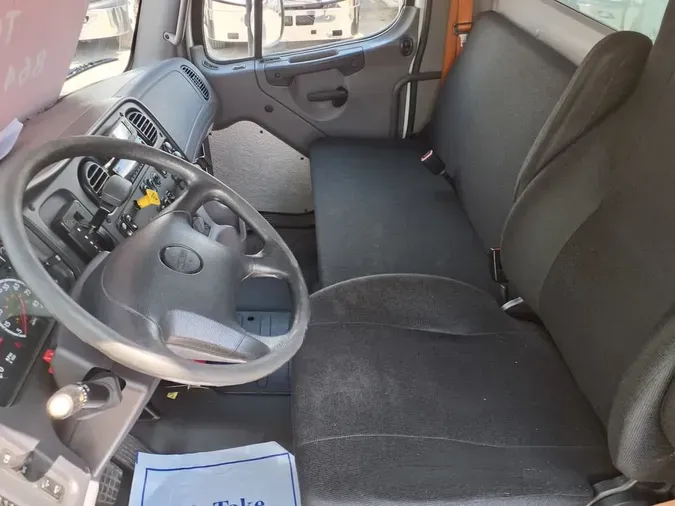 2019 FREIGHTLINER M2 106