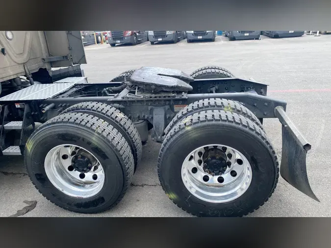 2022 Freightliner Cascadia 126