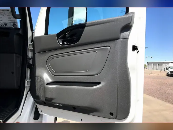 2021 INT LT625 6x4