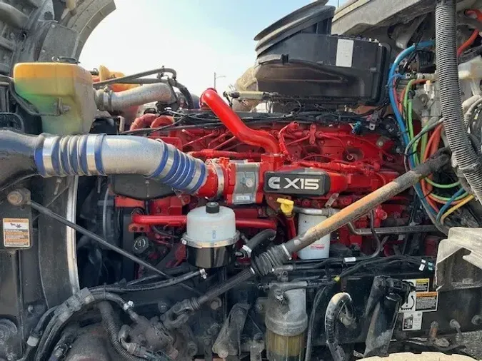 2021 Kenworth T880