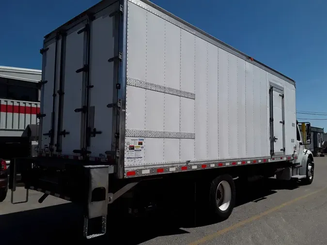 2017 FREIGHTLINER/MERCEDES M2 106