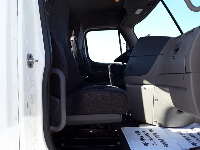 2015 FREIGHTLINER/MERCEDES CASCADIA 125