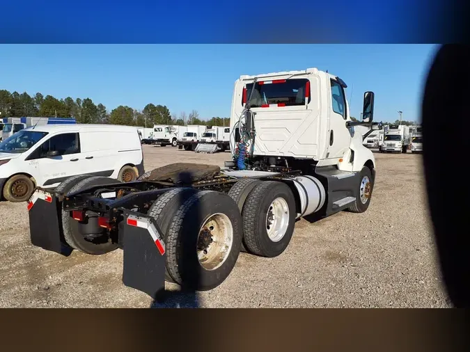 2020 NAVISTAR INTERNATIONAL LT625 DAYCAB T/A