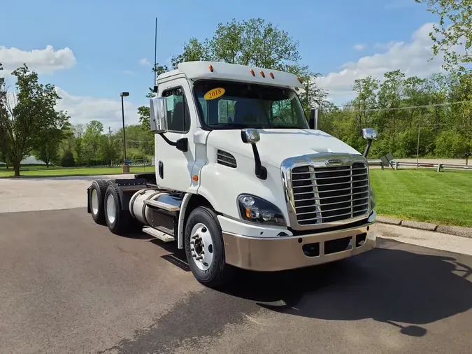 2018 FREIGHTLINER/MERCEDES CASCADIA 113
