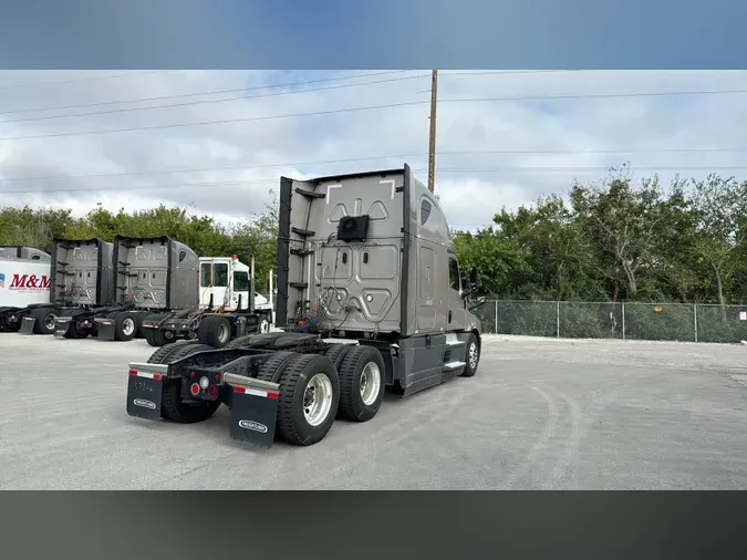 2023 Freightliner Cascadia 1268c5b80bd2b01562eb5c073f5e260a311