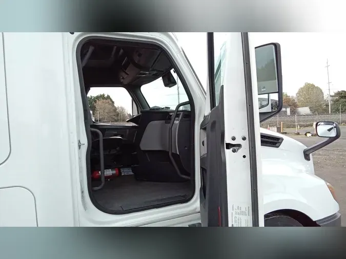 2021 Freightliner Cascadia 1268c5ccdbdc909096e1bc3f168e9874d08