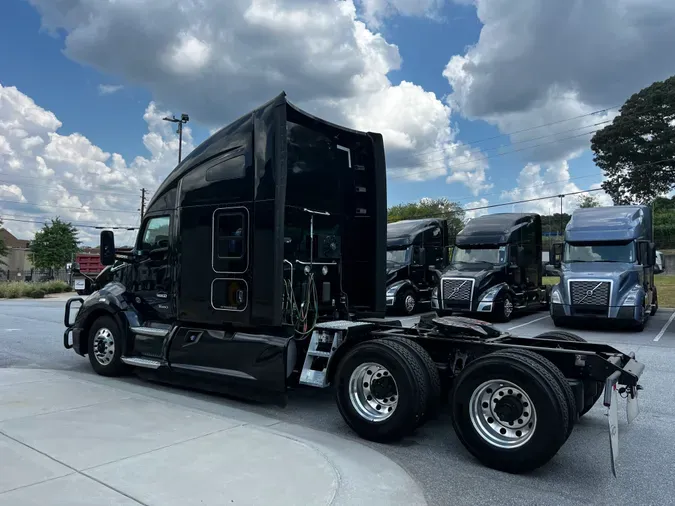 2022 Kenworth T680