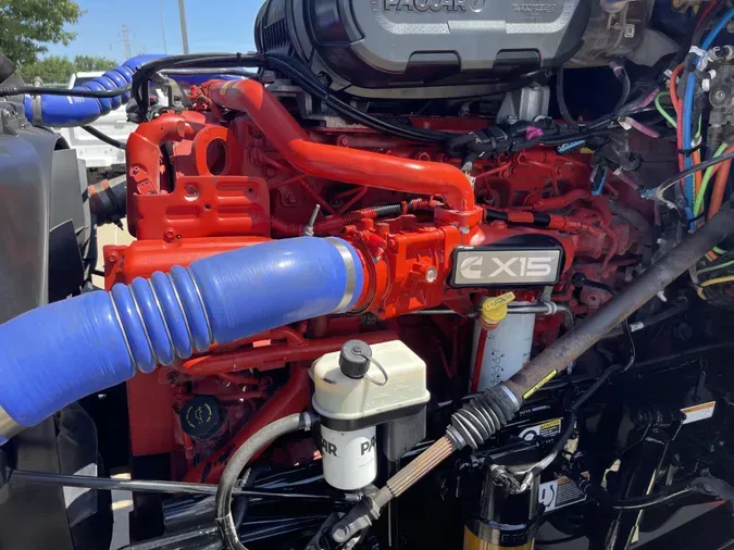 2023 Peterbilt 579
