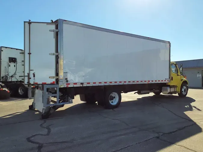 2016 FREIGHTLINER/MERCEDES M2 106