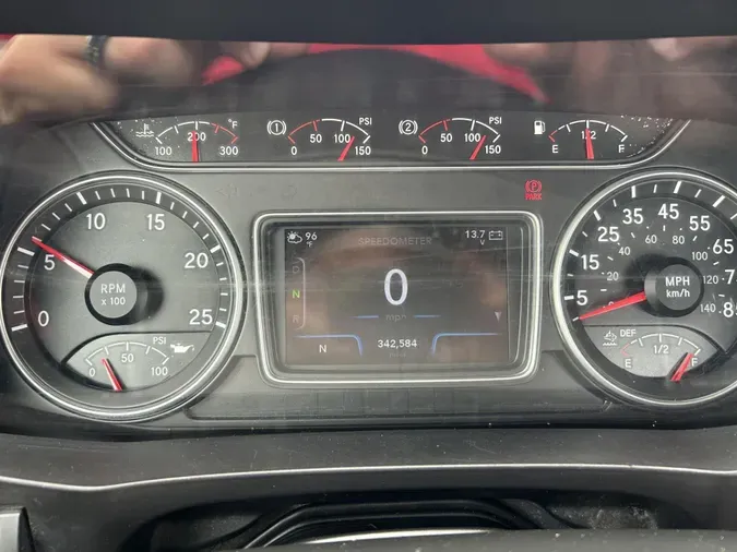 2020 International LT625