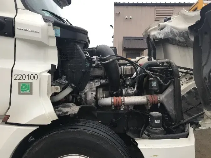 2019 Freightliner T12664ST