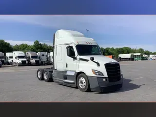 2021 Freightliner Cascadia 126