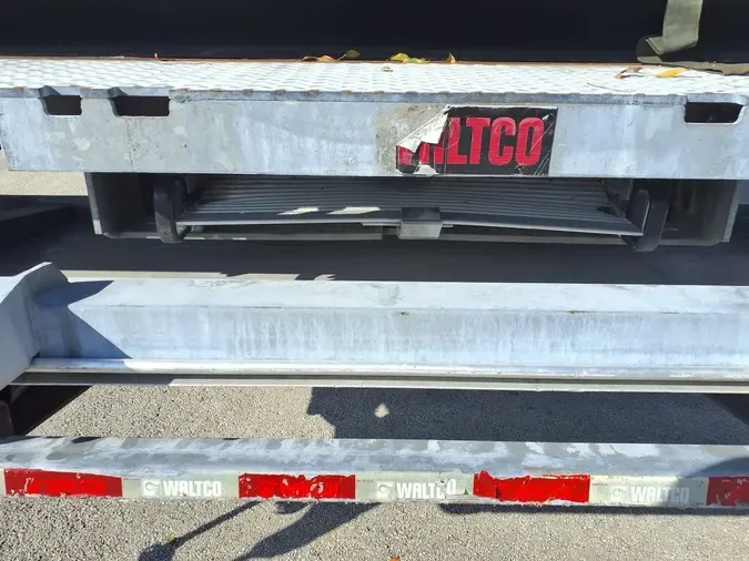 2018 FREIGHTLINER/MERCEDES M2 106