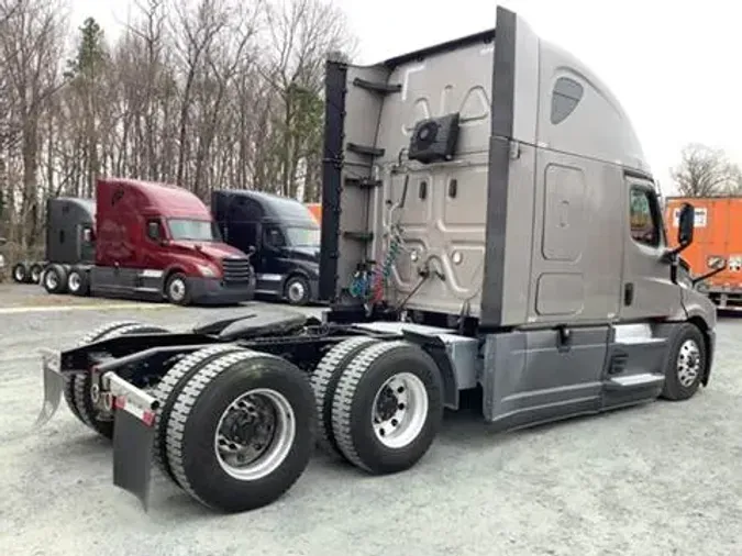 2021 Freightliner Cascadia