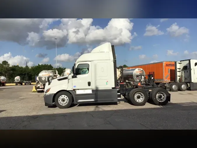 2020 Freightliner Cascadia