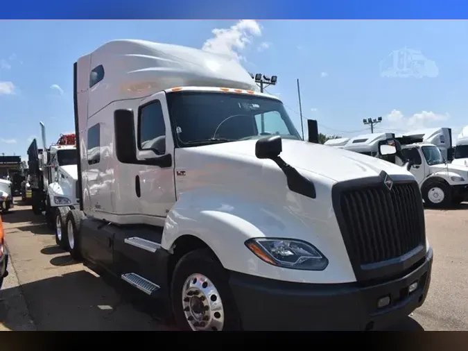 2021 INTERNATIONAL LT