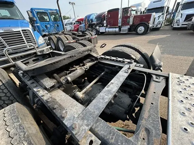 2016 FREIGHTLINER CASCADIA 113