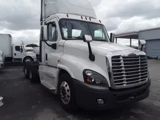 2018 Freightliner CASCADIA 125