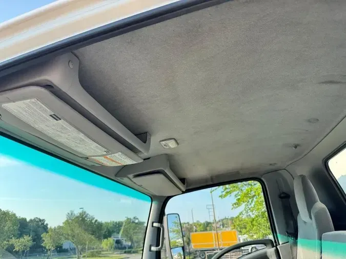 2022 Isuzu NPR-XD