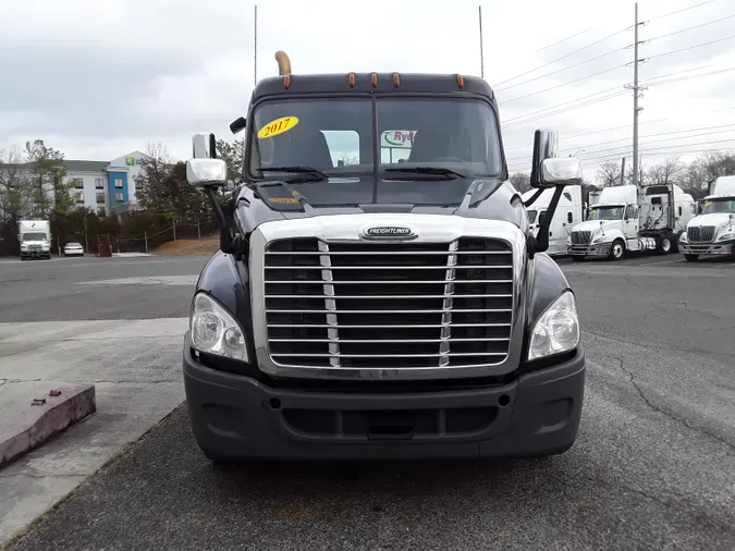 2017 FREIGHTLINER/MERCEDES CASCADIA 125