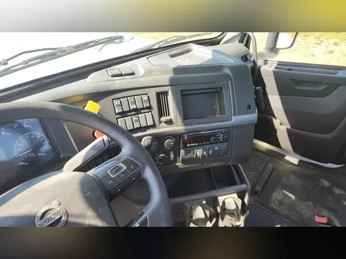 2018 Volvo VNL300