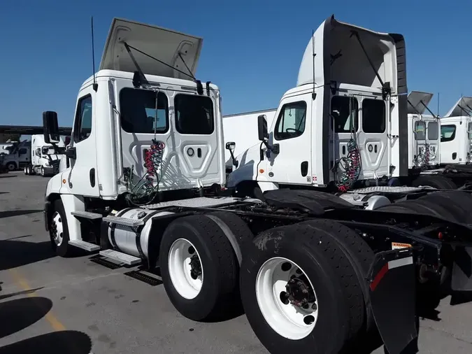 2018 FREIGHTLINER CASCADIA 125