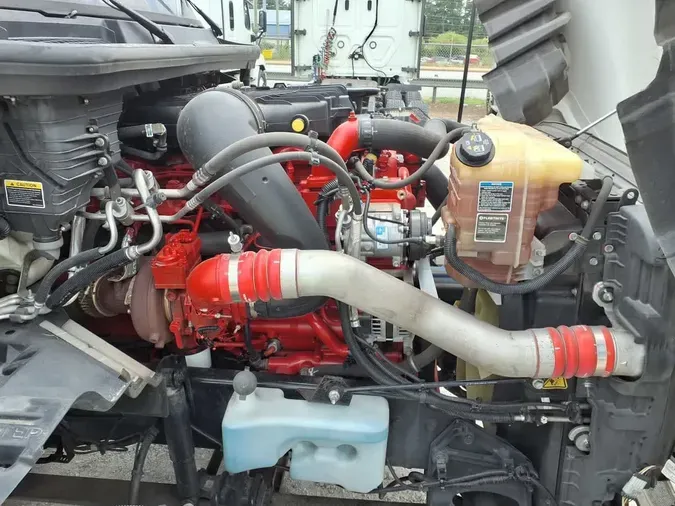 2020 NAVISTAR INTERNATIONAL LT625 SLPR CAB