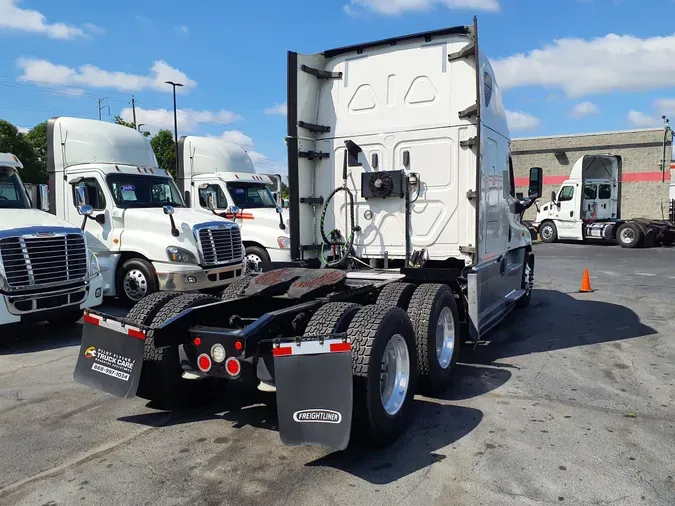 2019 FREIGHTLINER/MERCEDES CASCADIA 125