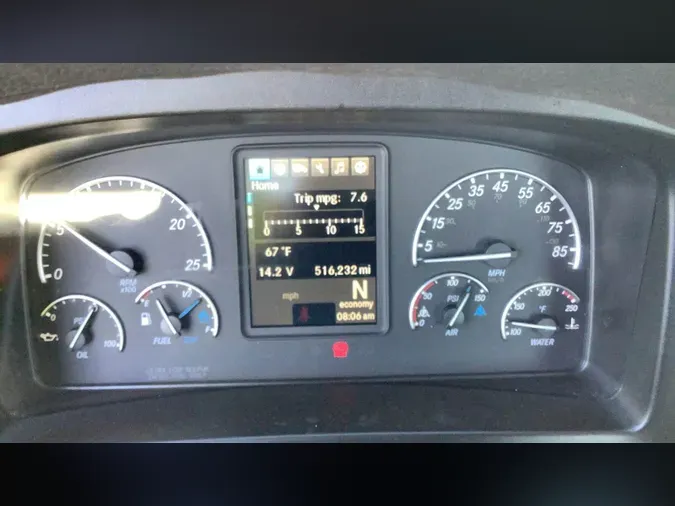 2020 Freightliner Cascadia 126