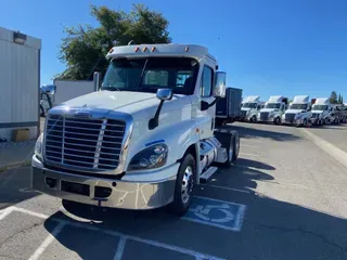 2020 FREIGHTLINER/MERCEDES CASCADIA 125