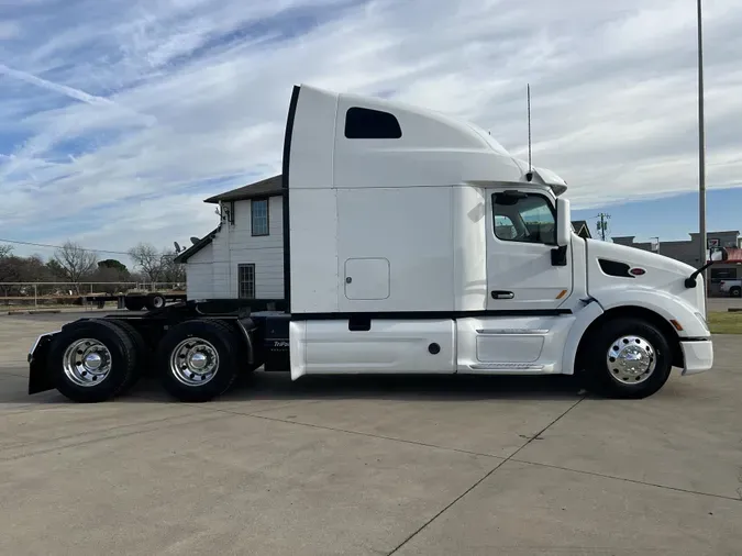 2022 Peterbilt 579