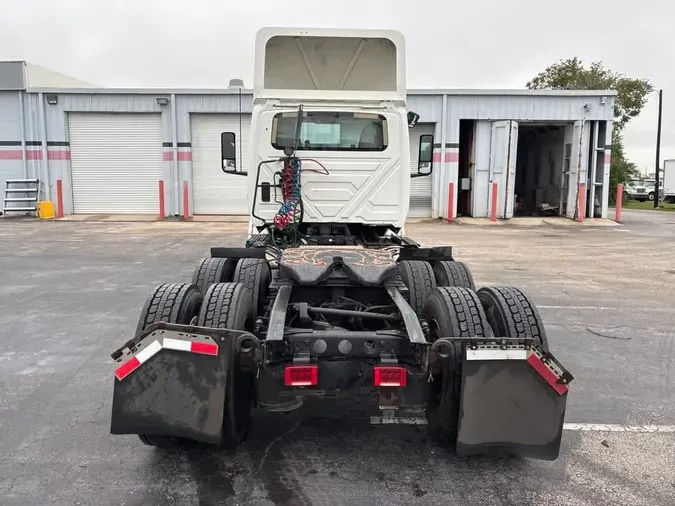 2019 NAVISTAR INTERNATIONAL LT625 DAYCAB T/A