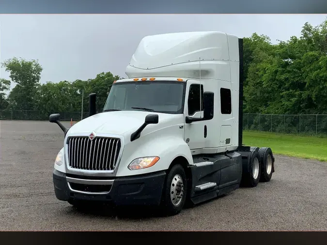 2022 INT LT625 6x4