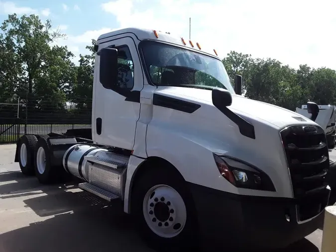 2019 FREIGHTLINER/MERCEDES NEW CASCADIA PX126648c83623b738d945ac9ad34757b56122f