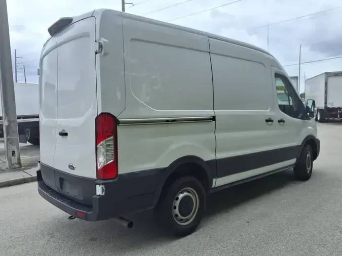 2021 FORD MOTOR COMPANY TRANSIT 250 MED ROOF