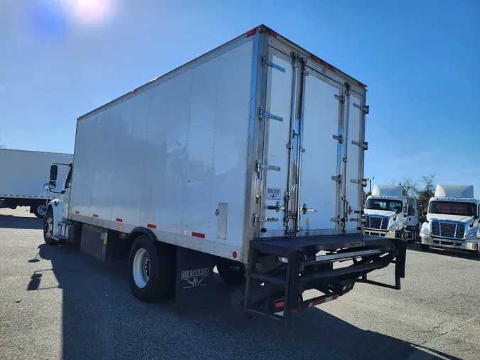 2018 FREIGHTLINER/MERCEDES M2 106