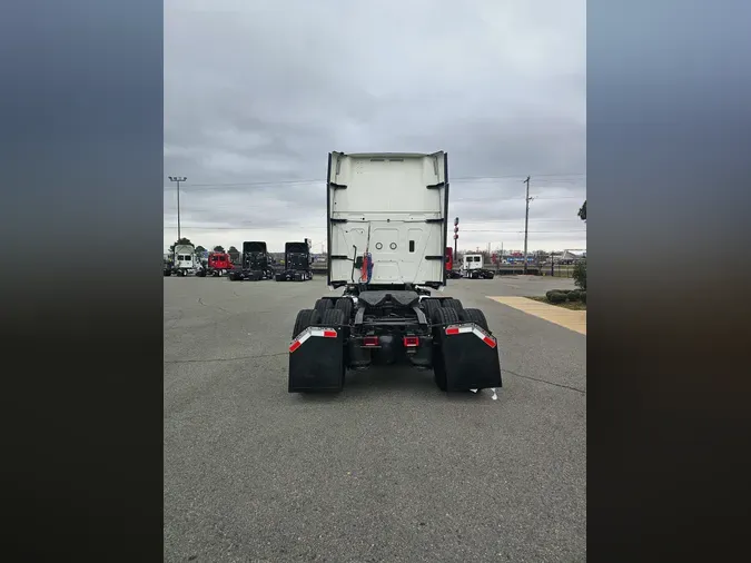 2019 NAVISTAR INTERNATIONAL LT625 SLPR CAB