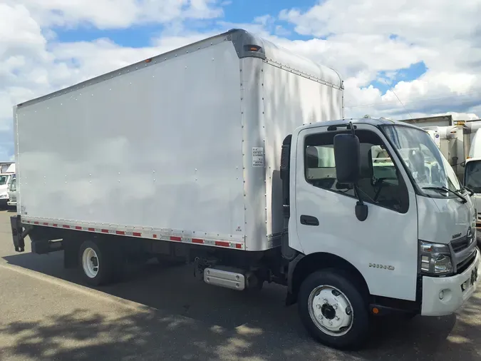 2018 HINO HINO 195