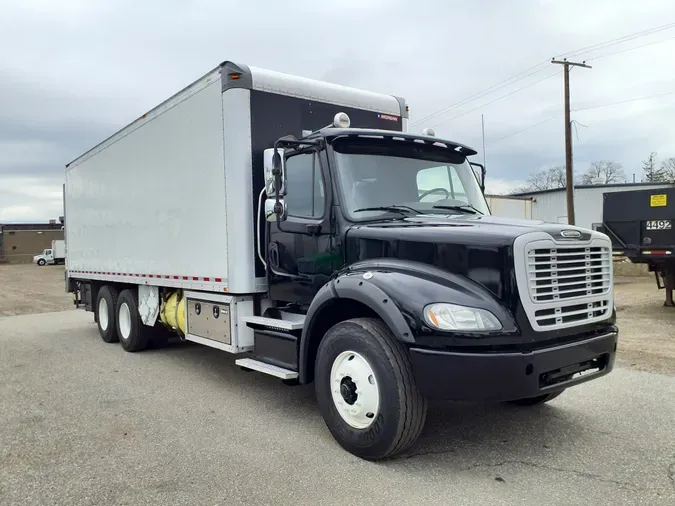 2016 FREIGHTLINER/MERCEDES M2 112