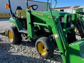 2005 John Deere 2210