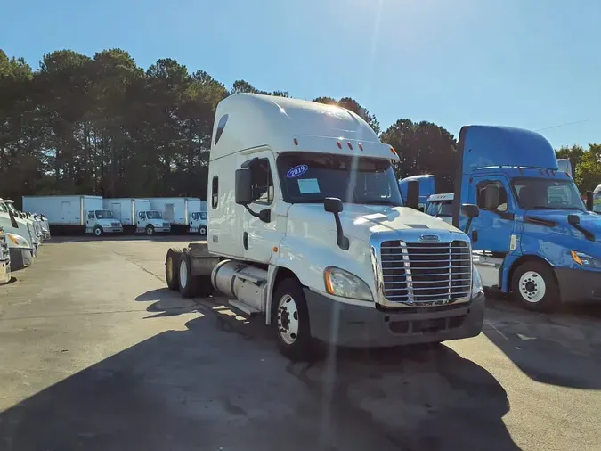 2019 FREIGHTLINER CASCADIA 1258c9868c1b639d5f426dc84d4bebf11fb