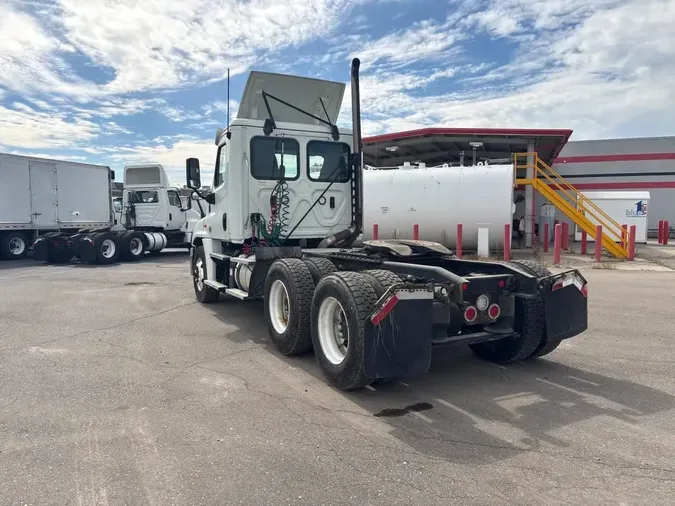2020 FREIGHTLINER/MERCEDES CASCADIA 125